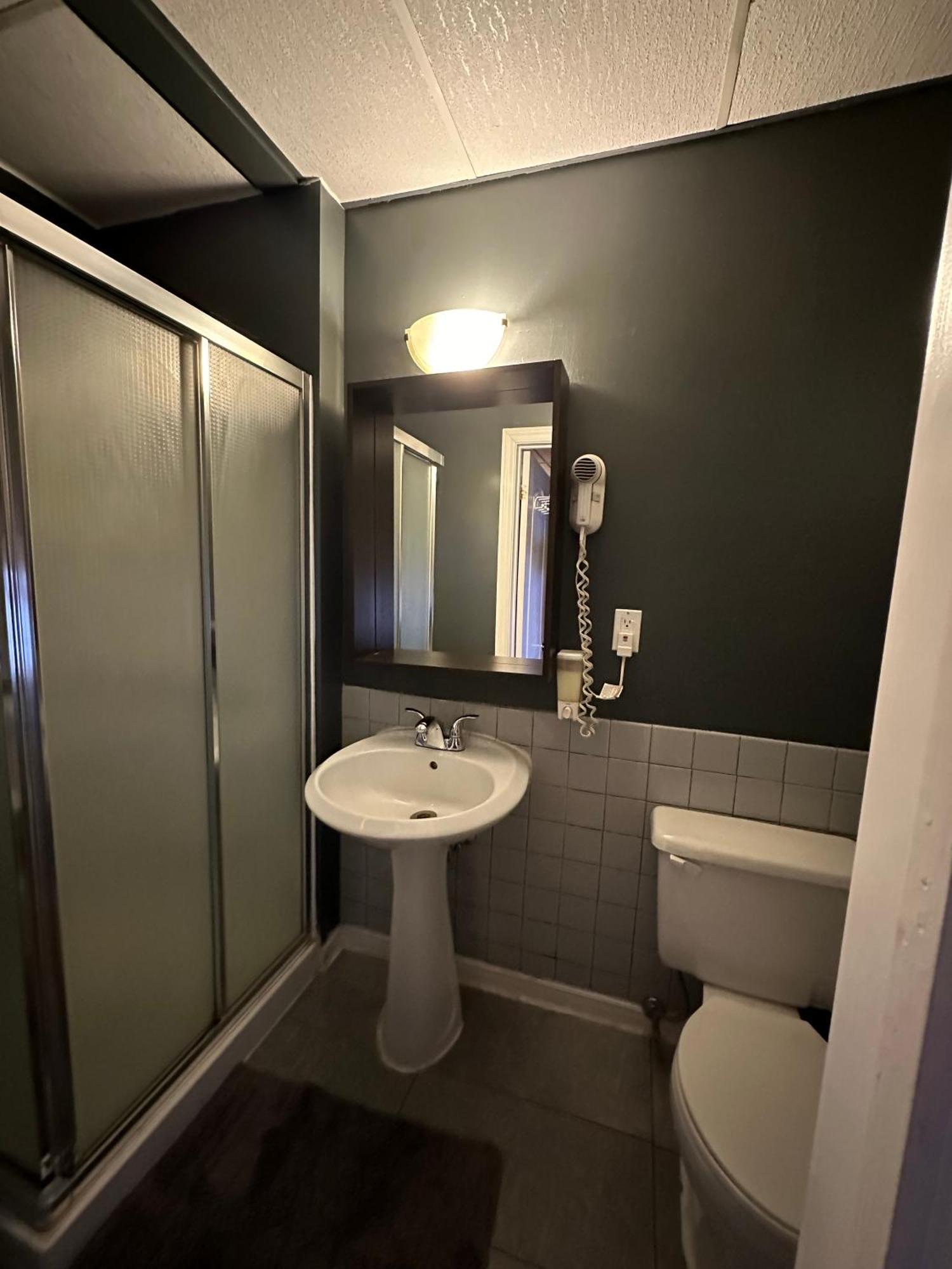 Nox Hostel Торонто Экстерьер фото